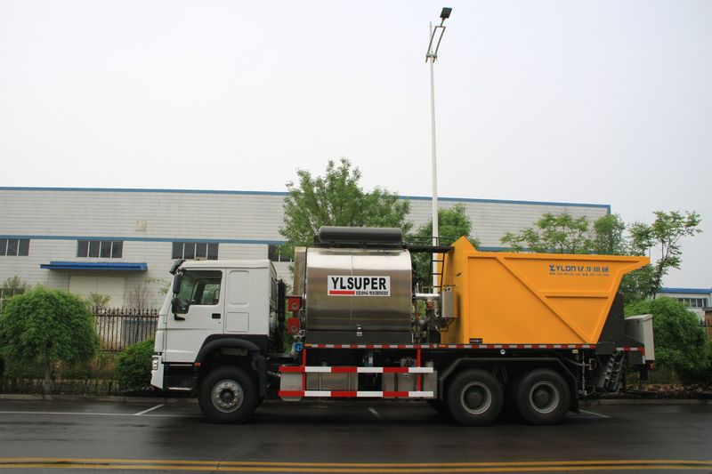 同步碎石封层车怎么洗濯？？？